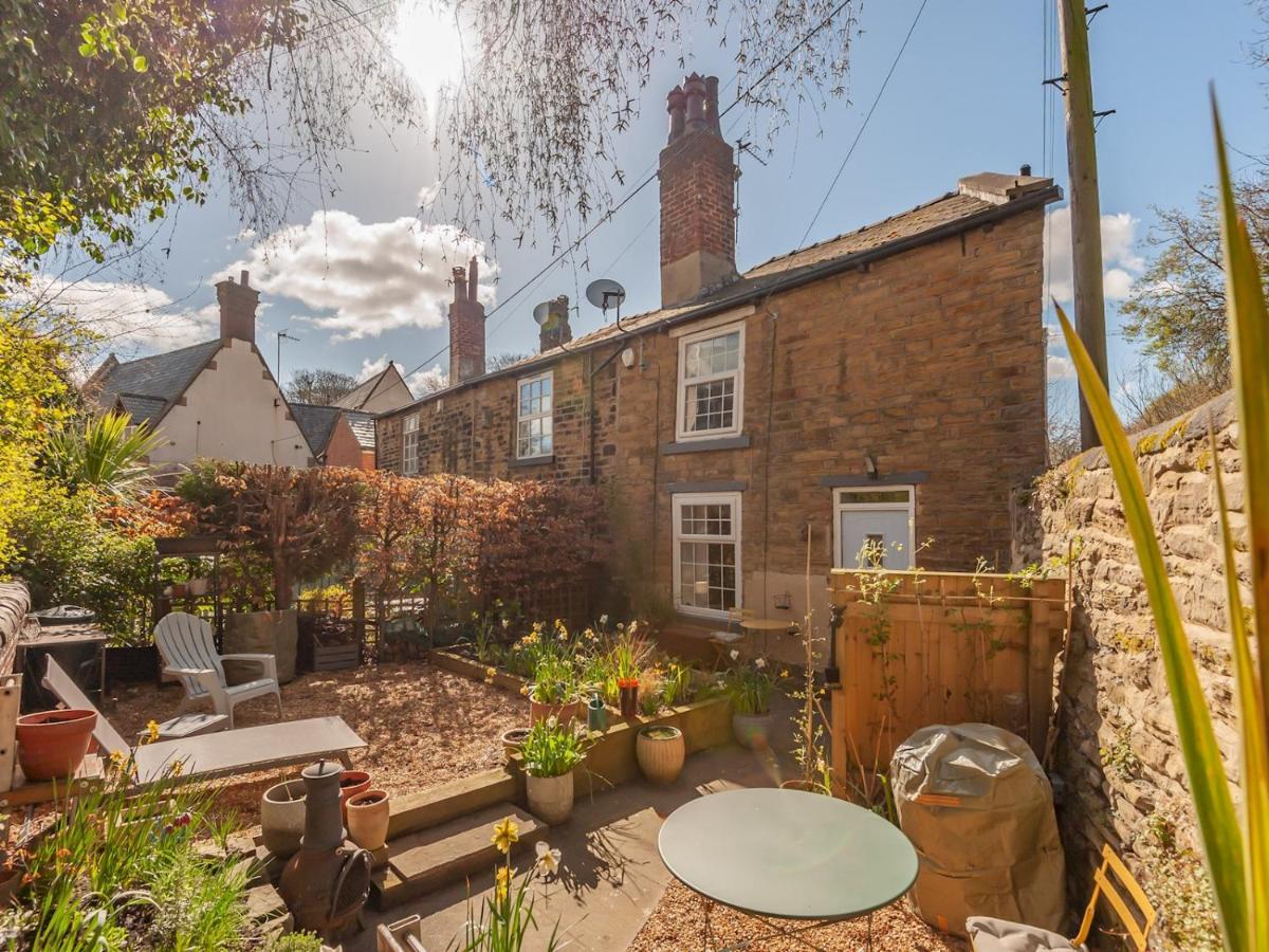 Pass The Keys Wonky Cottage With Amazing Garden ลีดส์ ภายนอก รูปภาพ